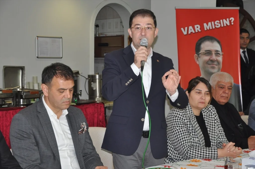 Cumhur İttifakı’nın MBB adayı Soydan Silifke’de temaslarda bulundu