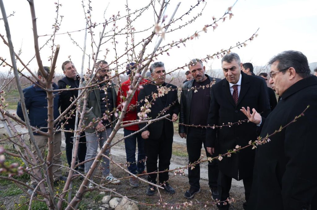Vali TOROS,Zirai Don Yaşayan Arazileri Yerinde İnceledi.