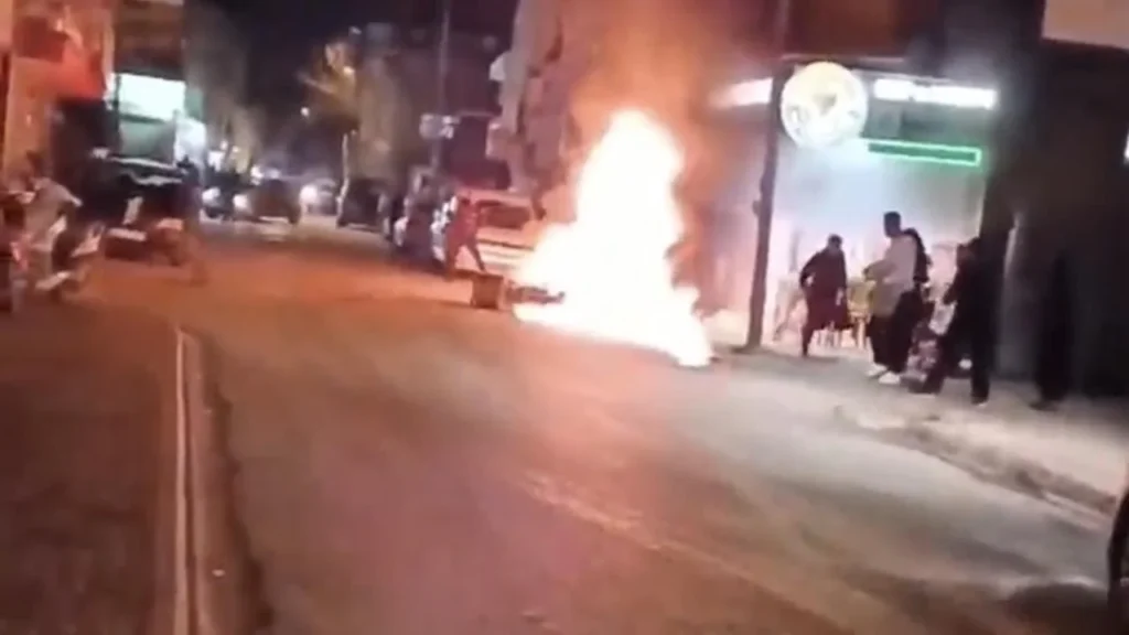 Adana’da Park Halindeki Motosiklet Alev Aldı!